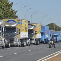 Governo e caminhoneiros chegam a acordo para suspender greve por 15 dias