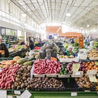 Seis Sacolões da Família fechados neste sábado. Nossa Feira não abre na segunda