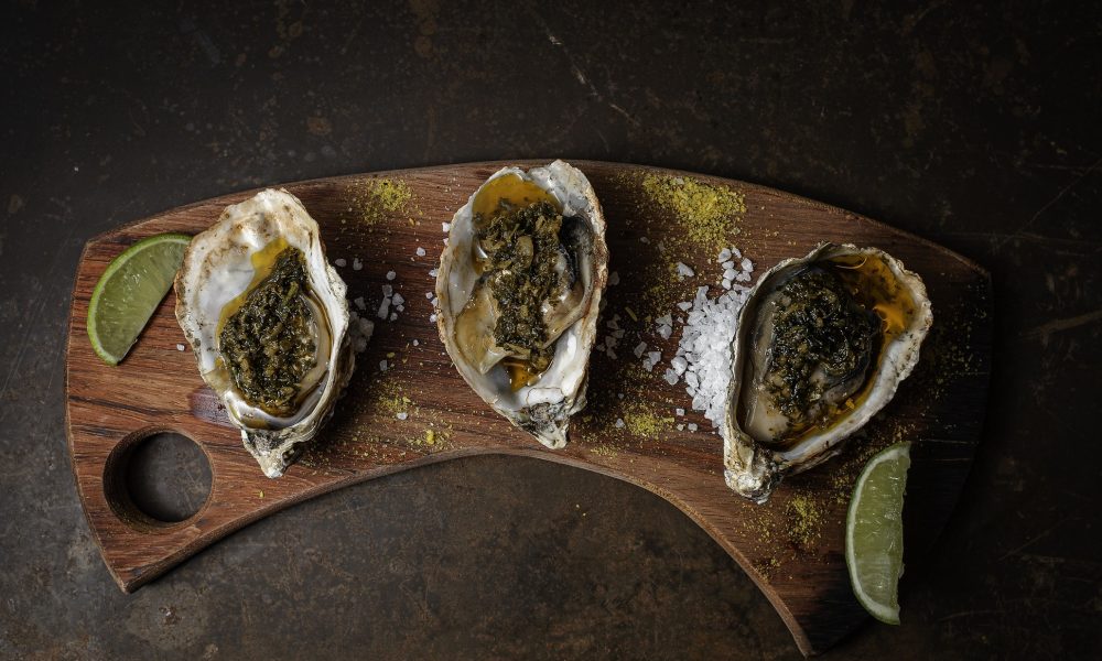Oyster Friday: Bar de Curitiba oferece porção de ostra em dobro nesta sexta-feira
