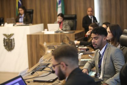 Assembleia Legislativa do Paraná | ALEP | Notícias > Comunicação PU 2025: CCJ analisa veto de projeto apresentado na edição de 2023