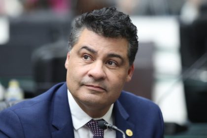 Assembleia Legislativa do Paraná | ALEP | Notícias > Projeto de lei propõe que multas de trânsito possam ser trocadas por doações de sangue ou medula óssea