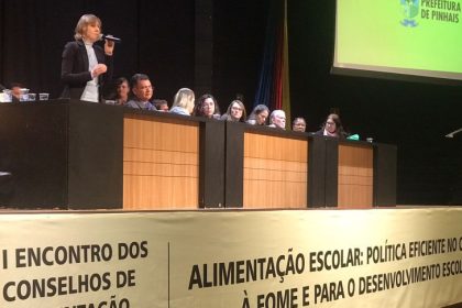 Assembleia Legislativa do Paraná | ALEP | Notícias > Deputada Luciana Rafagnin (PT) participa do I Encontro dos Conselhos de Alimentação Escolar da Região Sul