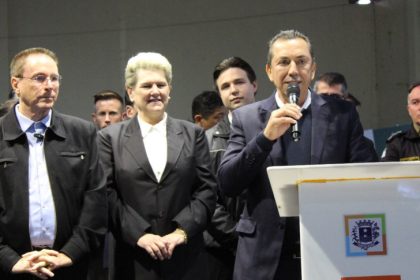 Assembleia Legislativa do Paraná | ALEP | Notícias > Deputado Reichembach (PSD) participa da abertura da 10ª Via Tecnológica do Leite em Francisco Beltrão