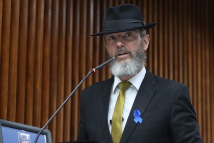 Assembleia Legislativa do Paraná | ALEP | Notícias > Combate à adultização infantil é foco de projeto de lei apresentado pelo deputado Delegado Tito Barichello (União)