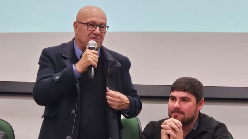 Assembleia Legislativa do Paraná | ALEP | Notícias > Fetaep representa força da agricultura familiar no Paraná, diz deputado Luiz Claudio Romanelli (PSD)